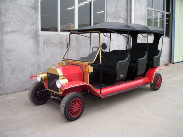 This is a model T replica made in china. Old fashion old touring golf cart